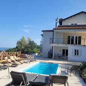  Apartman Chiara Mit Meerblick Und Pool Und Jacuzzi